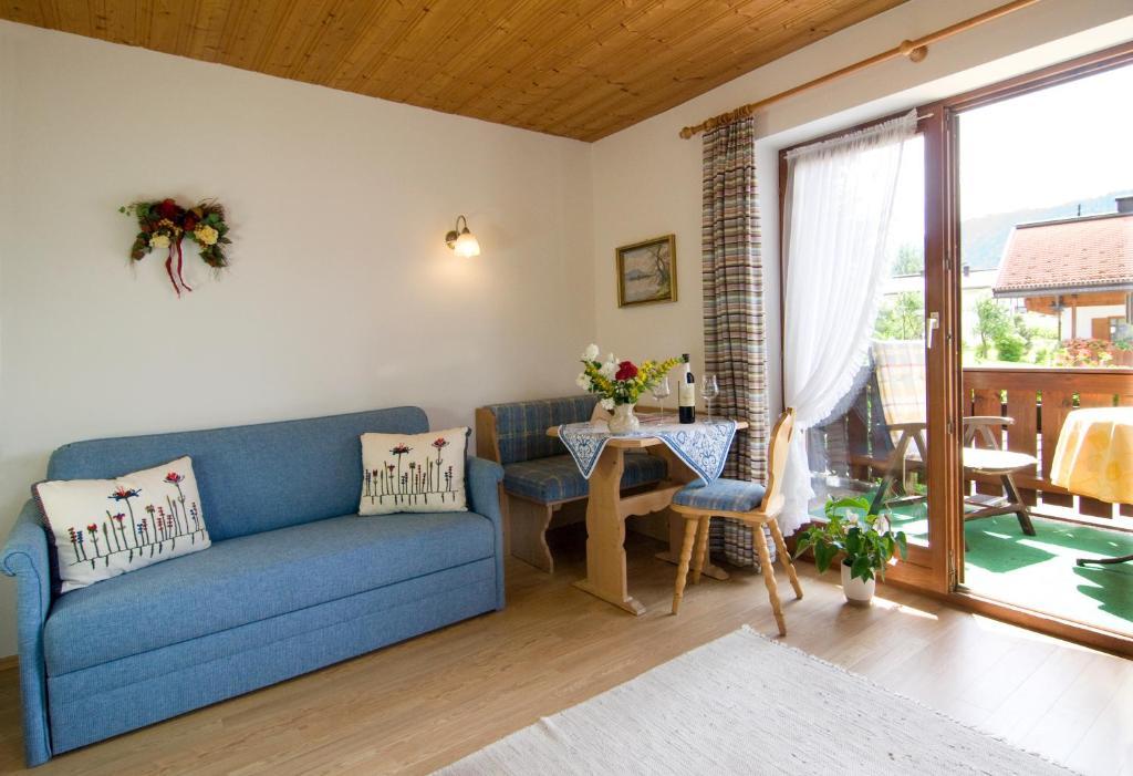 Haus Christl Reit Im Winkl, Kostenloser Parkplatz, 5 Minuten Zum Ortszentrum, Ruhige Lage, Wlan Quarto foto