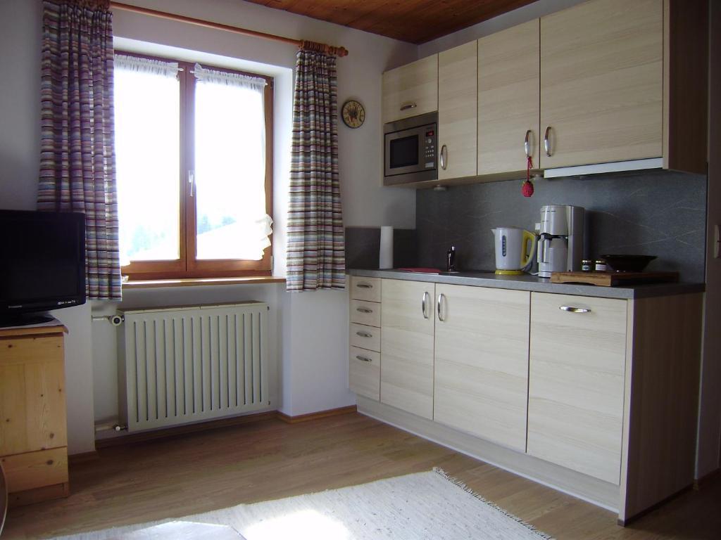 Haus Christl Reit Im Winkl, Kostenloser Parkplatz, 5 Minuten Zum Ortszentrum, Ruhige Lage, Wlan Quarto foto